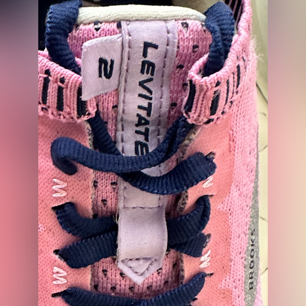 Brooks Women's Purple Pink Knit Running Shoes - Picture 11 of 12